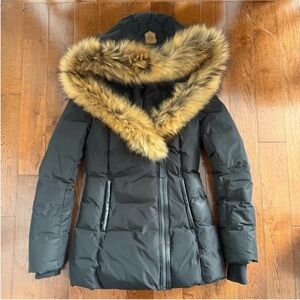 Women's Black Puffer Coat with Faux Fur Trim